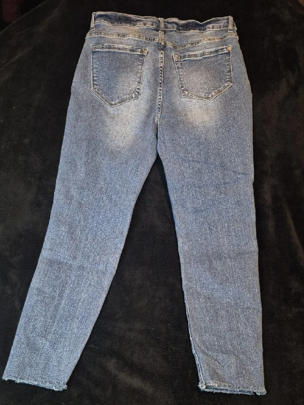 Kensie Light Blue Ankle Crop Slim Jeans